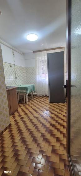 Apartament cu 2 camere decomandat în Tomis III