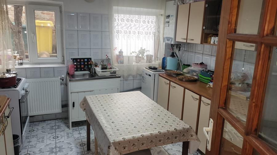 Apartament cu 2 camere decomandat în Cotroceni