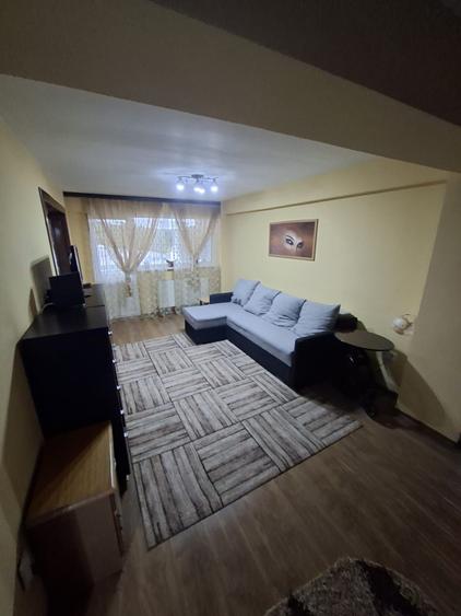 Apartament cu 3 camere în Șcheia