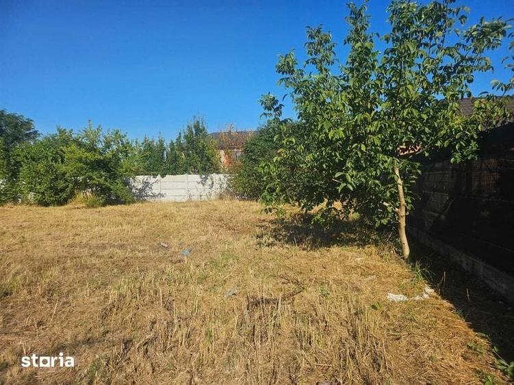 Teren de 463 mp, în Cazasu