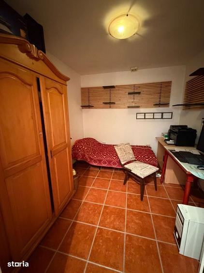 Casă cu 7 camere cu Teren 333 Mp în Tomis II