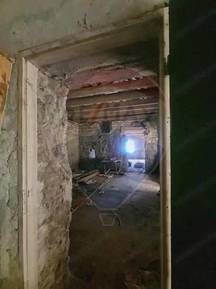 Casă cu 3 camere cu Teren 562 Mp în Central