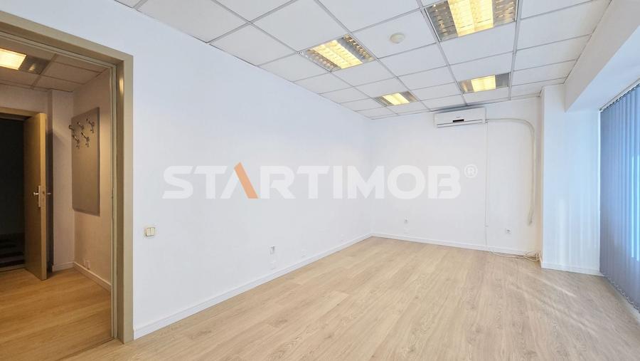 Birou, de 103.94000244141 mp, în Centrul Civic
