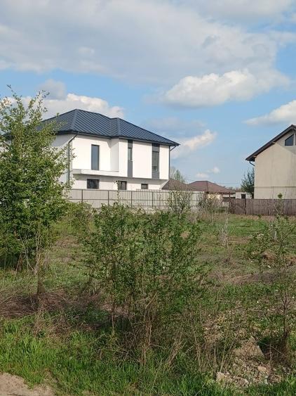 Teren Construcții intravilan de 629 mp, în Olteni