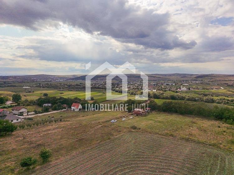 Teren de 1900 mp, în Jucu