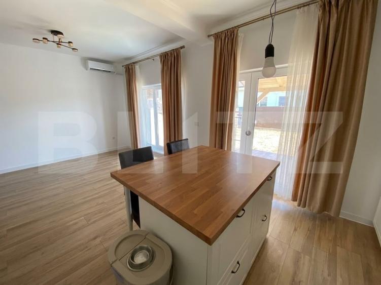 Duplex cu 3 camere cu Canalizare în Moșnița Veche