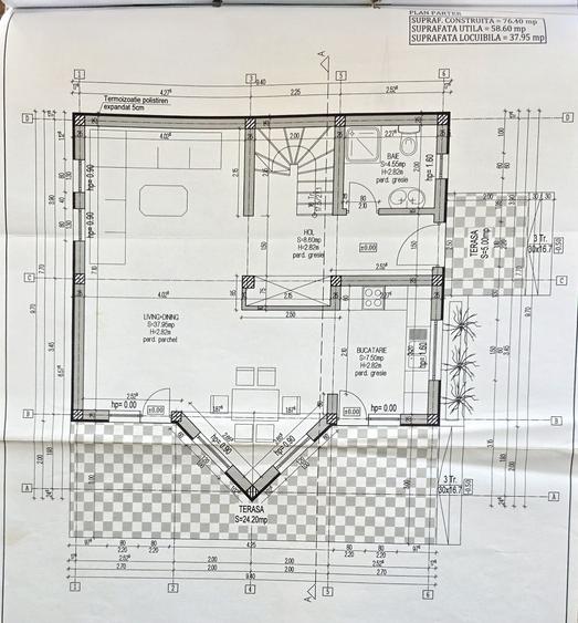 Casă cu 3 camere în Central