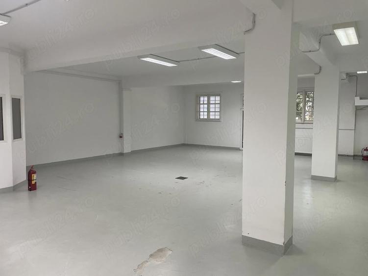 Spațiu comercial, de 214 mp, în Freidorf