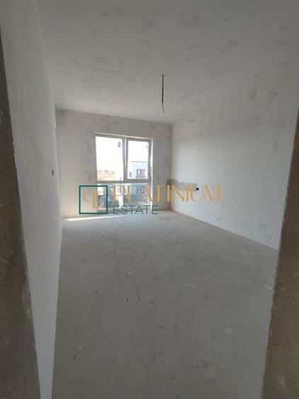 Apartament cu 3 camere decomandat în Exterior Nord