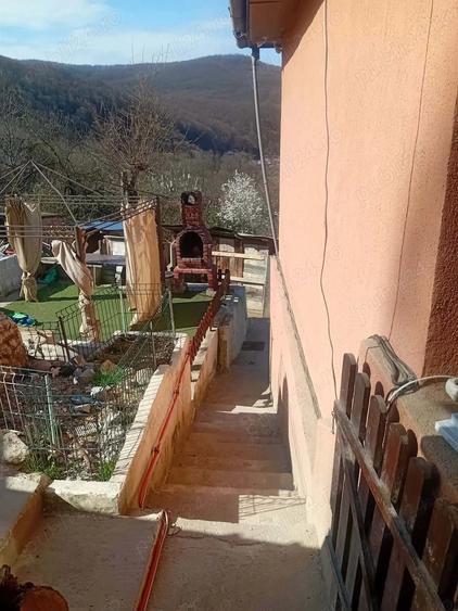 Casă cu Teren 540 Mp în Stăvila