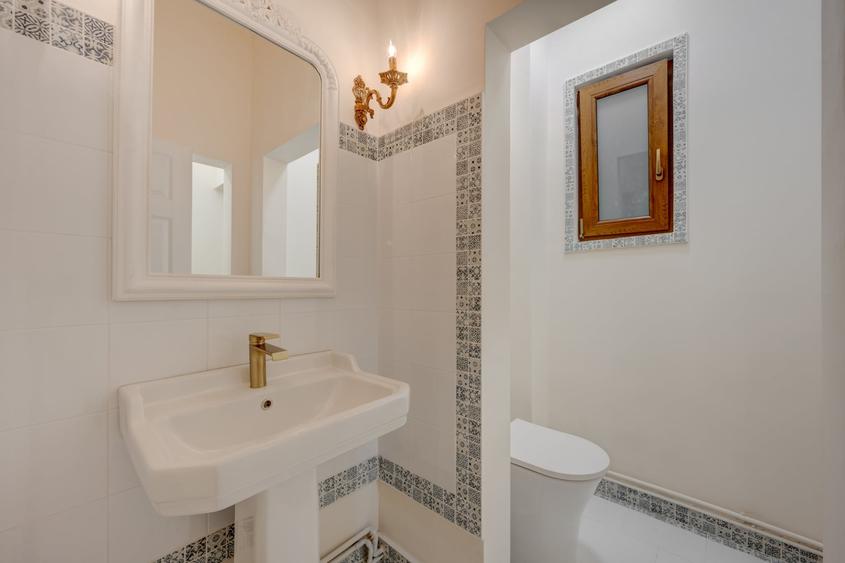 Apartament cu 4 camere semidecomandat, mobilat în Cotroceni