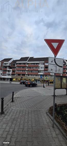 Apartament cu 3 camere în Decebal