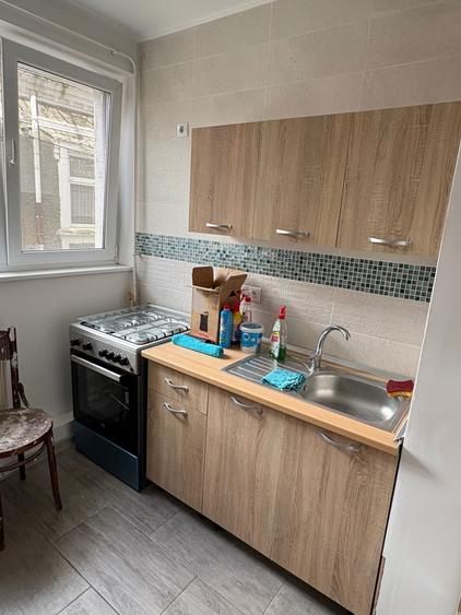 Apartament cu 2 camere semidecomandat în Școlilor