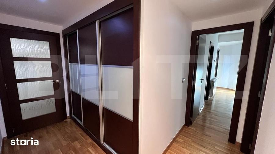 Apartament cu 4 camere în 1 Mai
