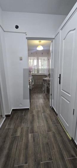 Apartament cu 2 camere semidecomandat, mobilat în Alexandru Obregia