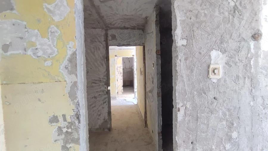 Apartament cu 3 camere decomandat în Țiglina 1