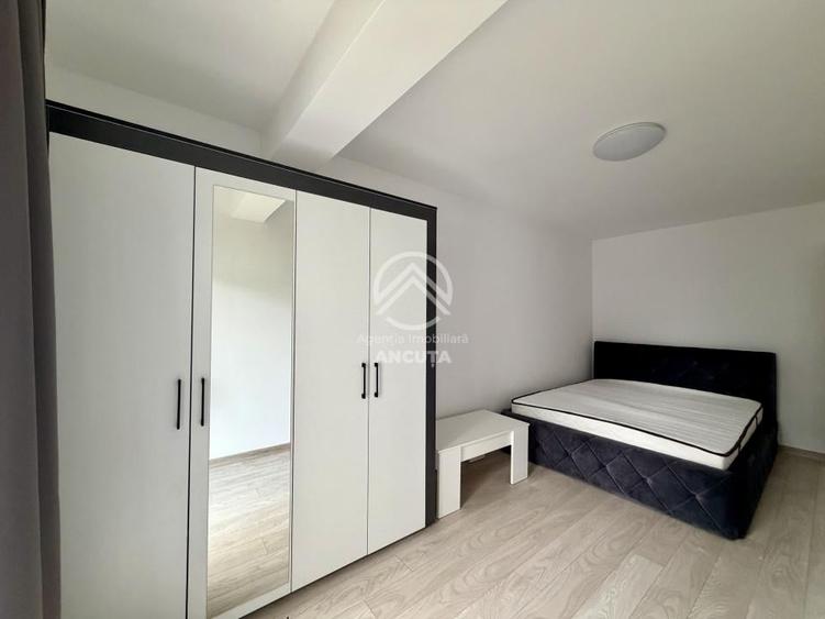 Apartament cu 3 camere decomandat în Florești