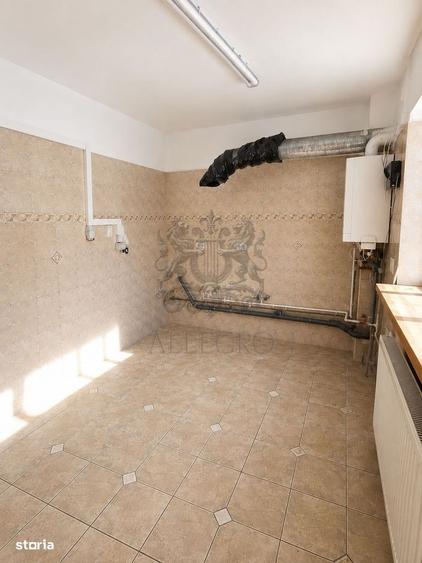Casă cu 4 camere în Dorobanți