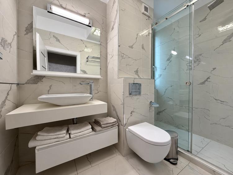 Apartament cu 2 camere decomandat, mobilat în Nord