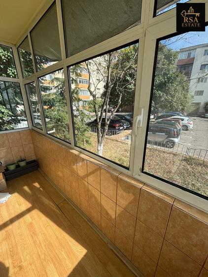 Apartament cu 3 camere decomandat, mobilat în Ostroveni