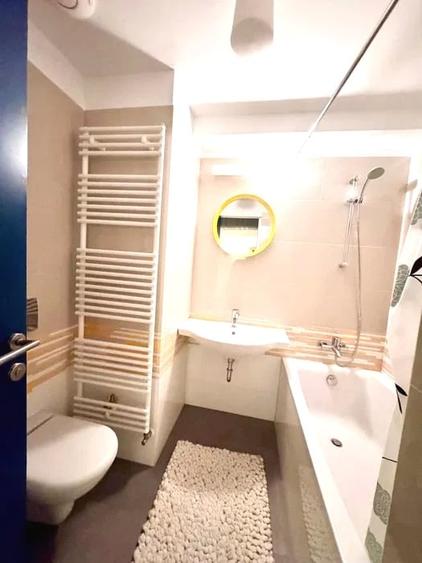Apartament cu 3 camere semidecomandat, mobilat în Floreasca