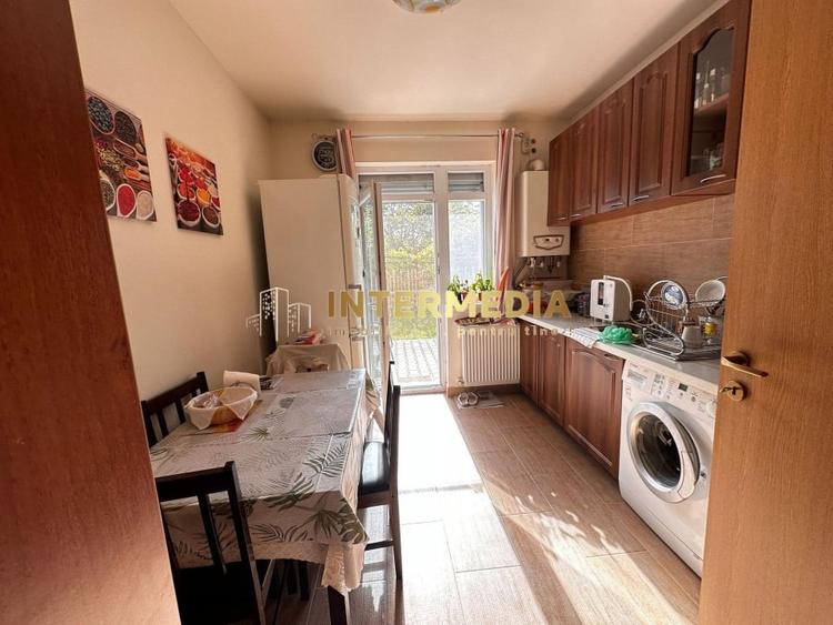 Apartament cu 2 camere decomandat, mobilat în Cetate