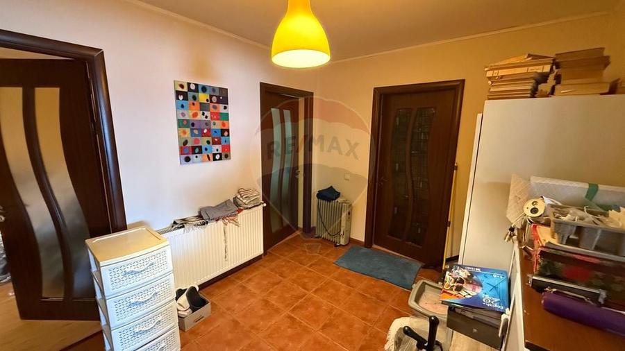Casă cu 5 camere cu Teren 1000 Mp în Ciușlea