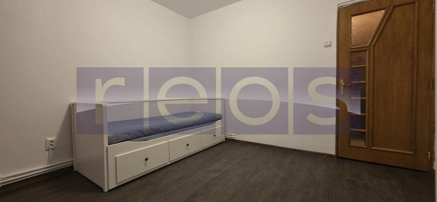 Apartament cu 4 camere semidecomandat, mobilat în Tineretului