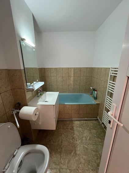 Spațiu comercial, de 50 mp, în Central