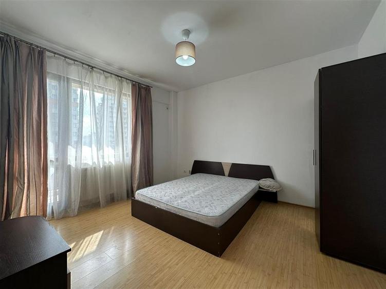 Apartament cu 2 camere decomandat în Palat