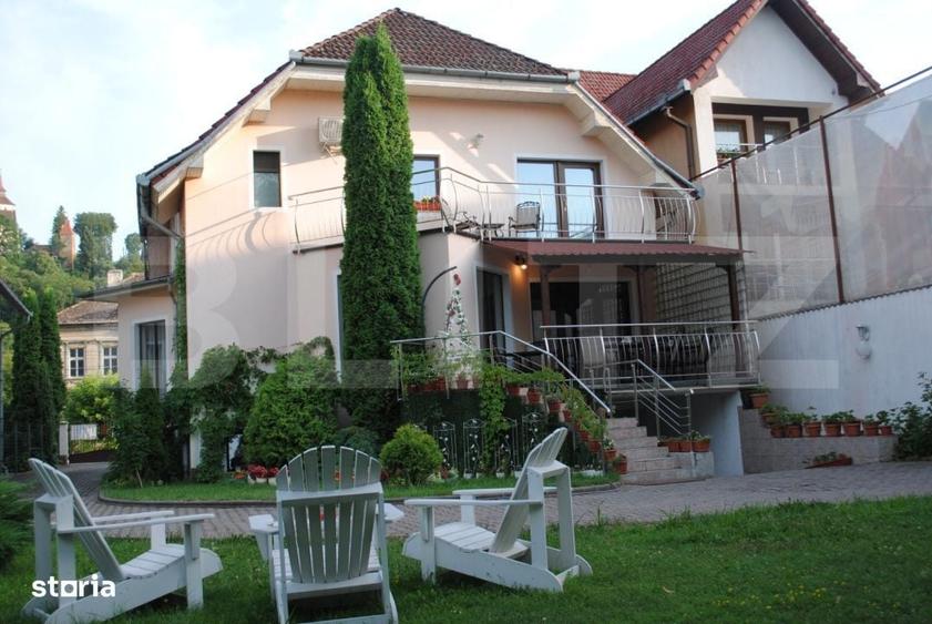 Casă cu 4 camere în Central
