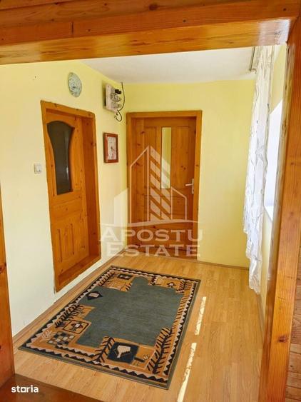 Casă cu 4 camere în Budureasa