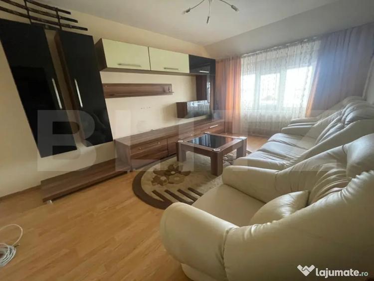 Apartament cu 3 camere decomandat în Nord