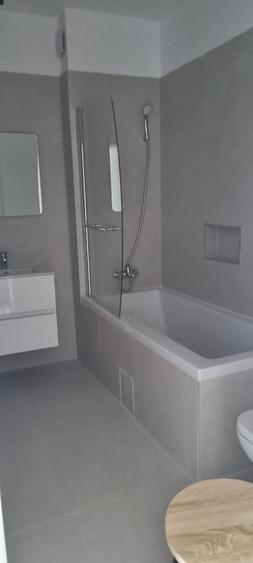Apartament cu 3 camere semidecomandat în Tunari