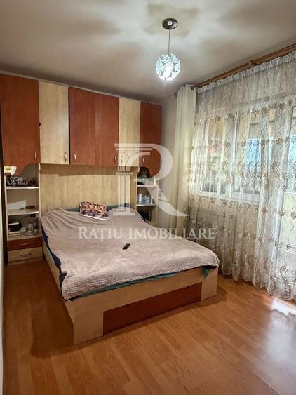 Apartament cu 3 camere decomandat, mobilat în Cantemir
