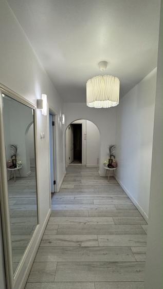 Apartament cu 3 camere decomandat, mobilat în Calea Călărașilor
