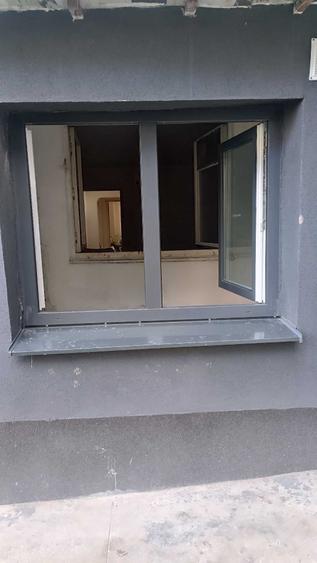 Apartament cu 3 camere decomandat în Micro 15