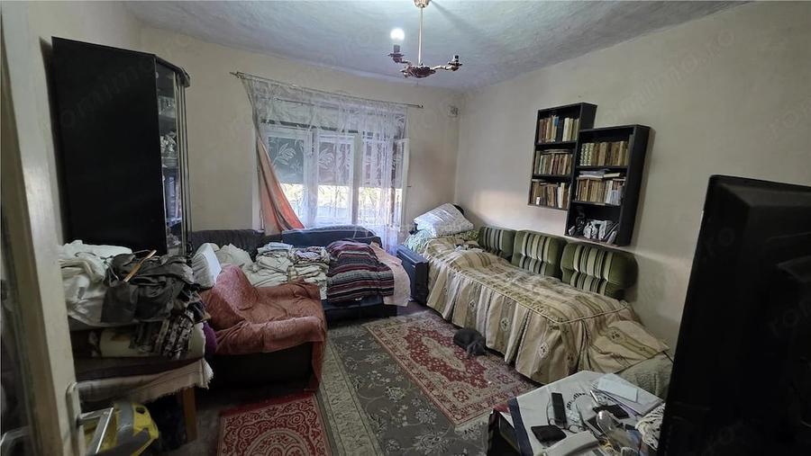 Casă cu 2 camere cu Teren 949 Mp în Pustiniș
