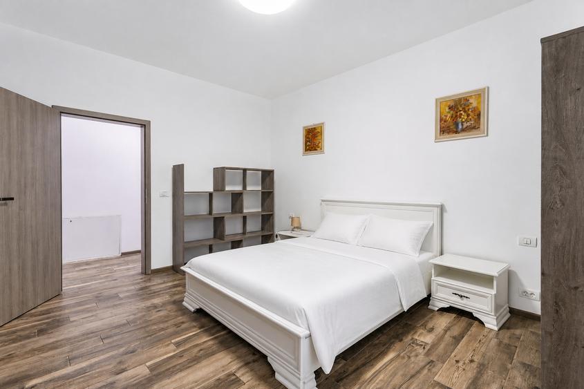 Apartament cu 3 camere decomandat în Ultracentral