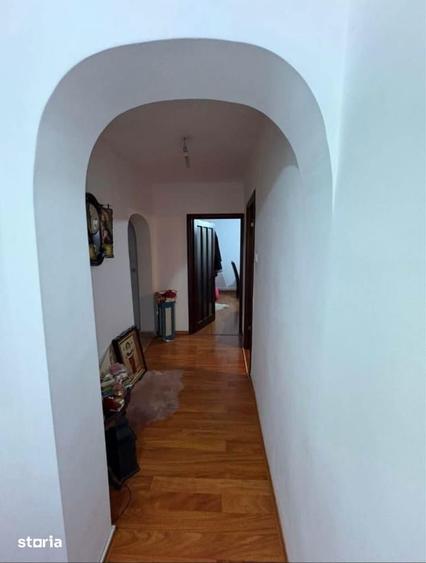 Apartament cu 2 camere, mobilat în Gară