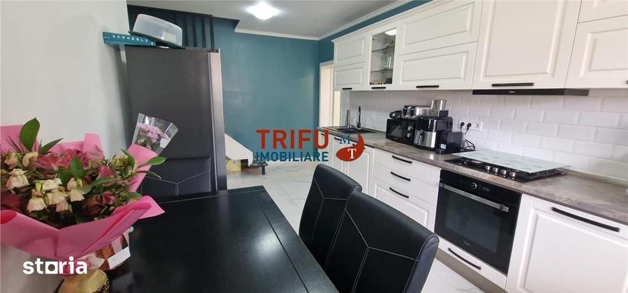 Apartament cu 3 camere decomandat în Central