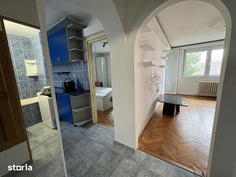 Apartament cu 2 camere decomandat în Rogerius
