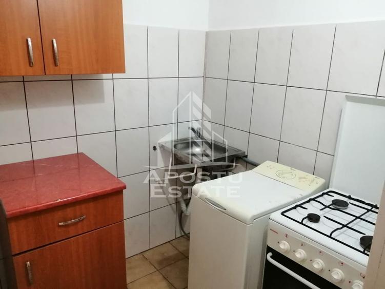 Garsonieră nedecomandată în Olimpia-Stadion