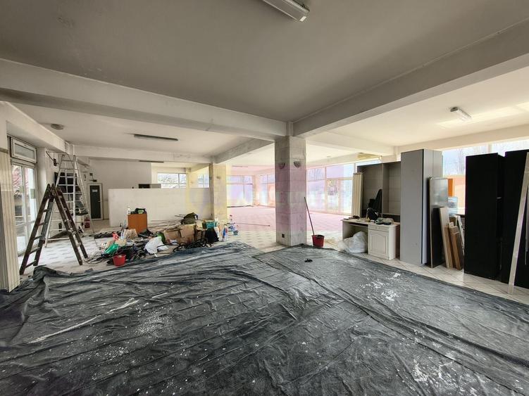 Spațiu comercial, de 238 mp, în Alexandriei
