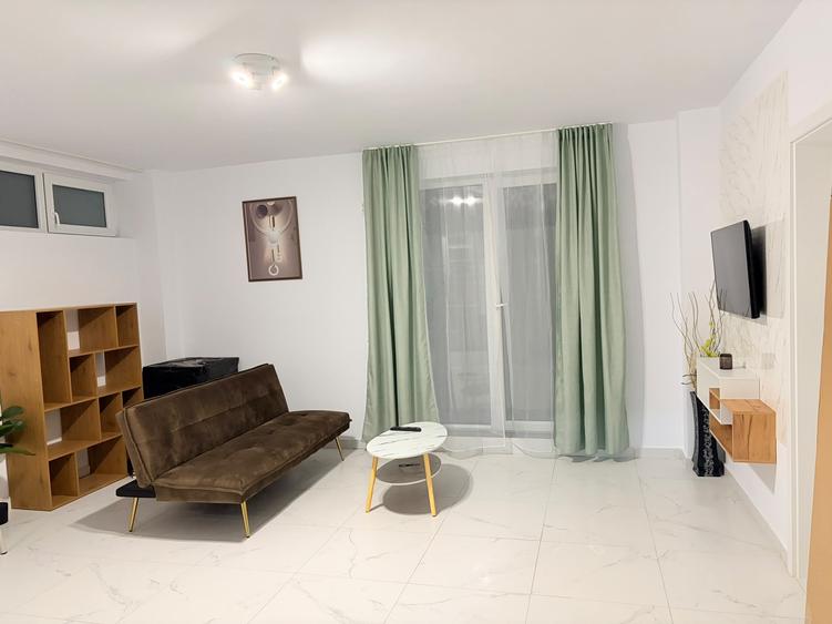 Apartament cu 2 camere decomandat în Central