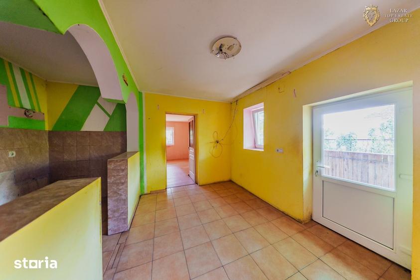 Casă cu 5 camere cu Teren 1065 Mp în Vladimirescu
