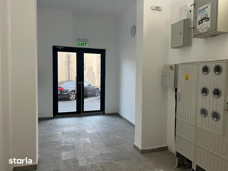 Apartament cu 2 camere decomandat în Micro 9