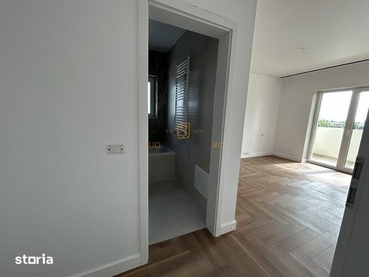 Apartament cu 3 camere în Metalurgiei