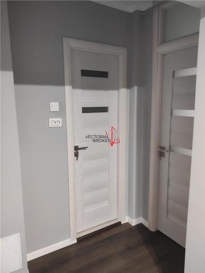Apartament cu 3 camere decomandat, mobilat în Basarabia
