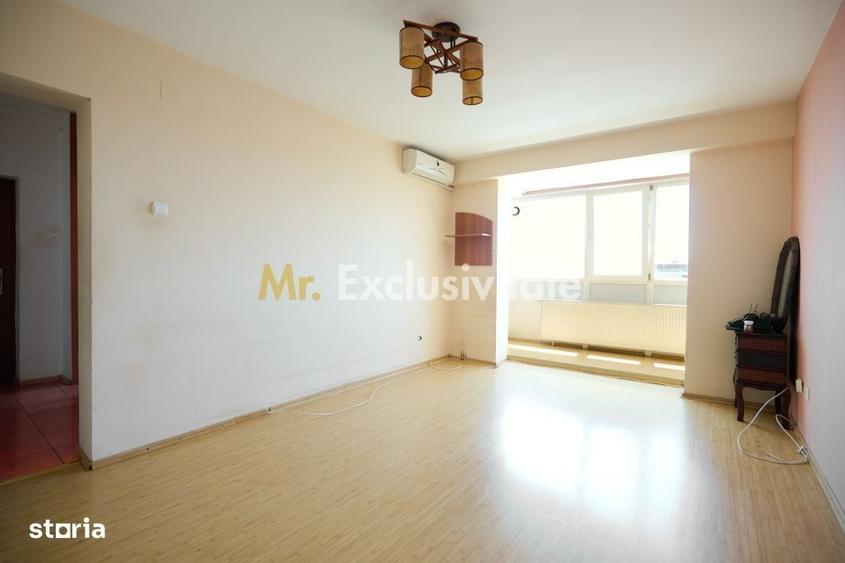 Apartament cu 4 camere decomandat în Craiovei